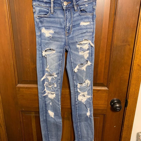 American Eagle Outfitters Denim - Light wash American Eagle jeans